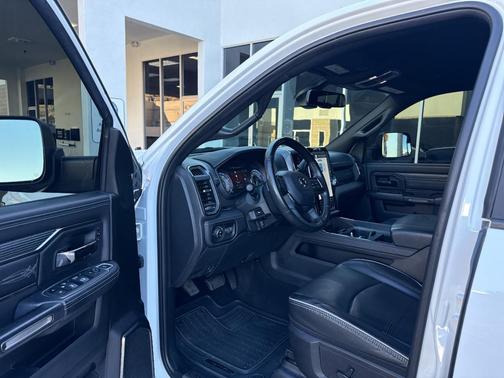 Bright White Clearcoat 2022 RAM 2500 Limited