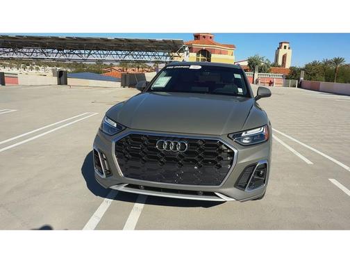 2025 Audi Q5 45 S line quattro Premium