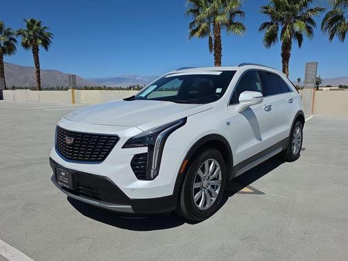 2023 Cadillac XT4 Premium Luxury