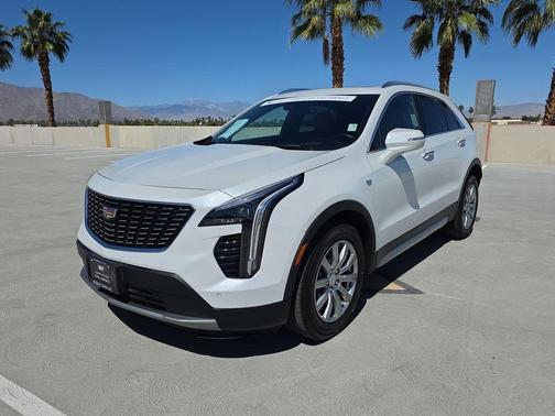 2023 Cadillac XT4 Premium Luxury