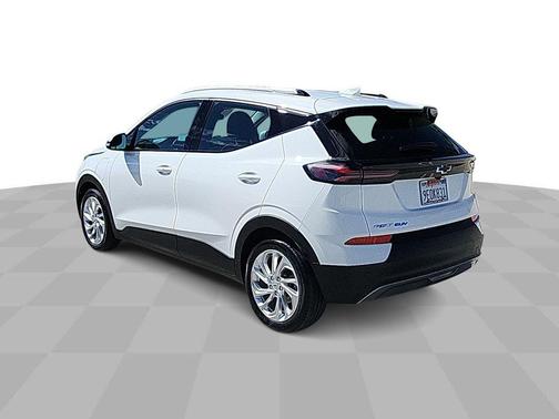 Summit White 2023 Chevrolet Bolt EUV LT
