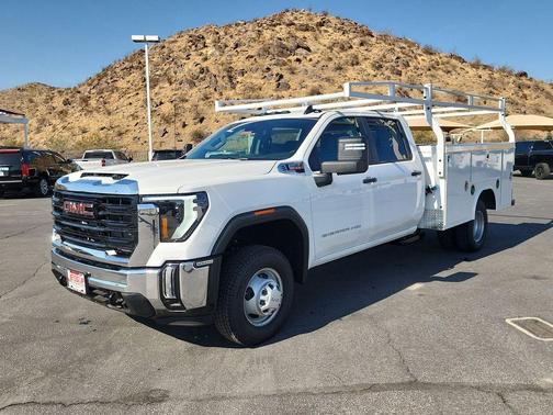 2025 GMC Sierra 3500 Pro