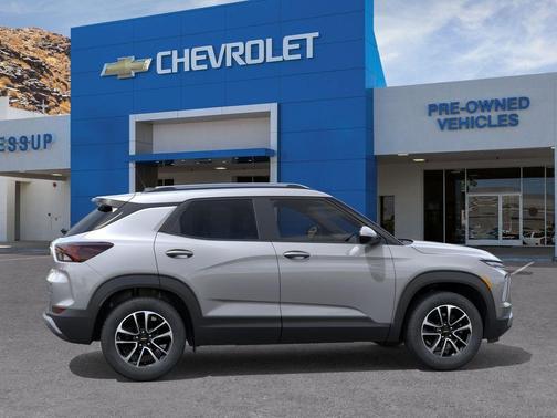 Sterling Gray Metallic 2026 Chevrolet Trailblazer LT