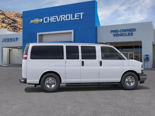Summit White 2026 Chevrolet Express 2500 LT