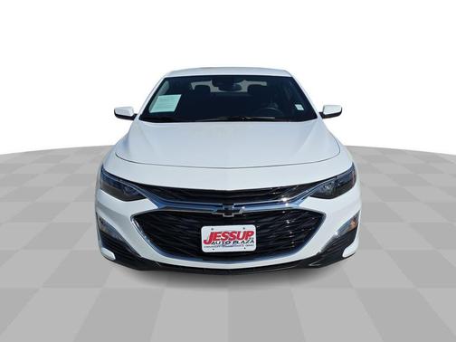 2025 Chevrolet Malibu RS