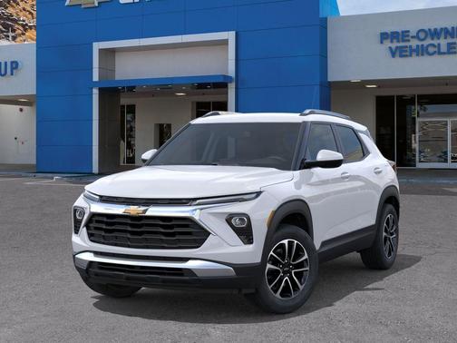 Summit White 2026 Chevrolet Trailblazer LT