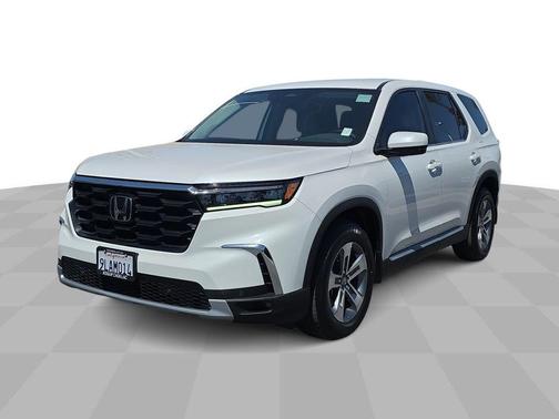 White 2024 Honda Pilot EX-L 7-Passenger