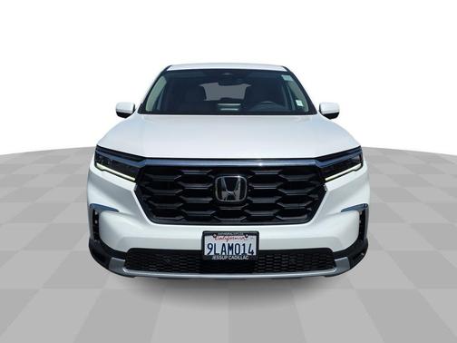 White 2024 Honda Pilot EX-L 7-Passenger