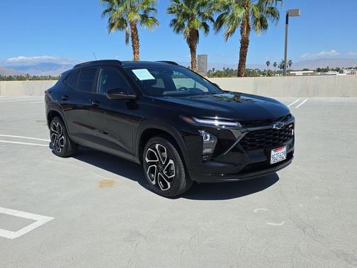 Mosaic Black Metallic 2024 Chevrolet Trax 2RS