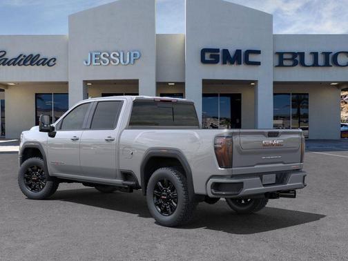 2025 GMC Sierra 2500 AT4
