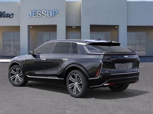 Stellar Black Metallic 2026 Cadillac LYRIQ Luxury