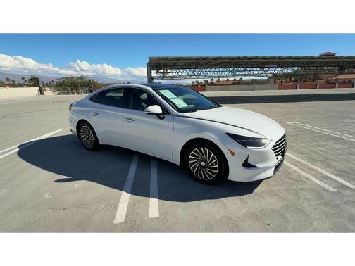 2022 Hyundai SONATA Hybrid Limited