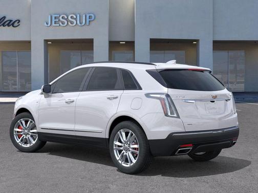 2025 Cadillac XT5 Sport
