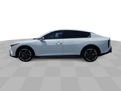 Snow White Pearl 2025 Kia K4 GT-Line