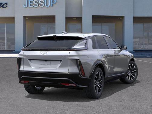 2025 Cadillac LYRIQ Sport