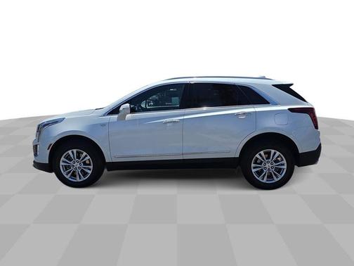 Crystal White Tri-Coat 2023 Cadillac XT5 Luxury