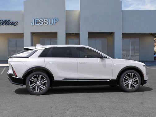 2025 Cadillac LYRIQ Luxury
