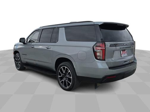 2023 Chevrolet Suburban RST