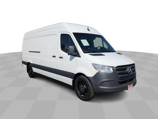 2025 Mercedes-Benz Sprinter 2500 HIGH ROOF 4-CYL DIESEL HO