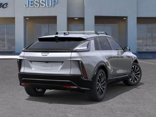 2025 Cadillac LYRIQ Sport