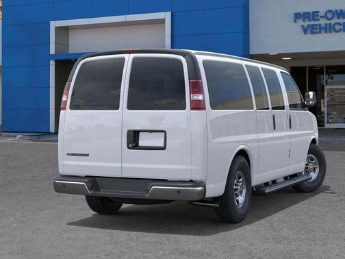 2026 Chevrolet Express 2500 LT