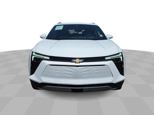 Summit White 2024 Chevrolet Blazer EV eAWD LT