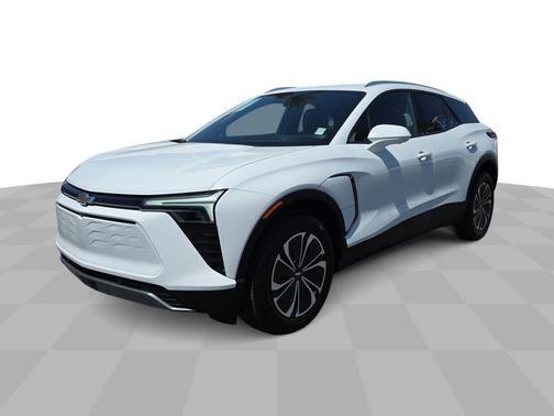 Summit White 2024 Chevrolet Blazer EV eAWD LT