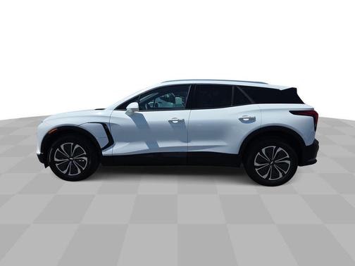 Summit White 2024 Chevrolet Blazer EV eAWD LT