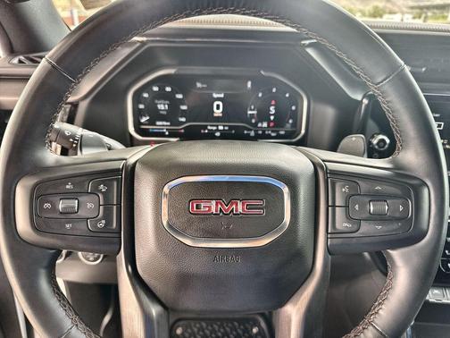 Summit White 2024 GMC Sierra 1500 AT4