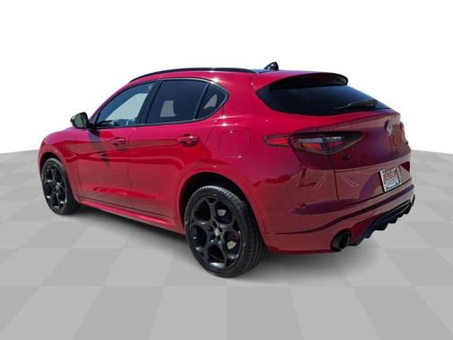 2022 Alfa Romeo Stelvio Veloce