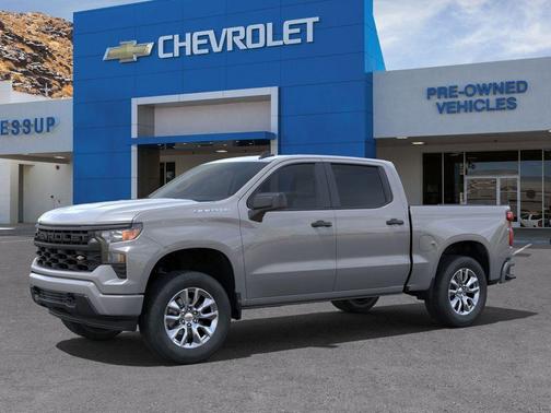 2025 Chevrolet Silverado 1500 Custom