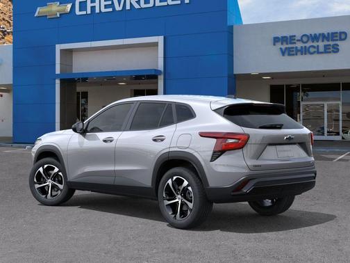 Sterling Gray Metallic 2026 Chevrolet Trax 1RS