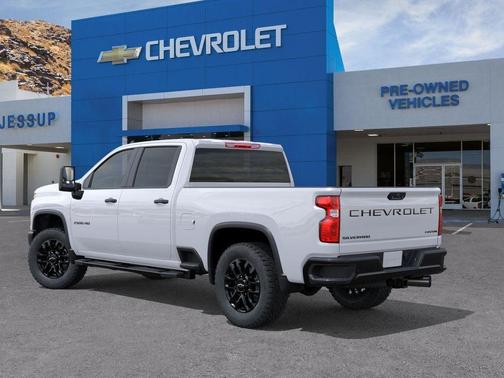 2026 Chevrolet Silverado 2500 Custom