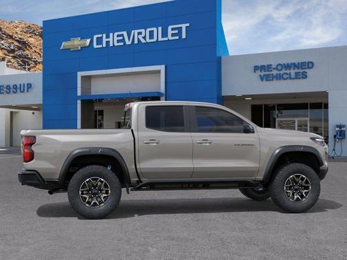White Sand 2026 Chevrolet Colorado ZR2