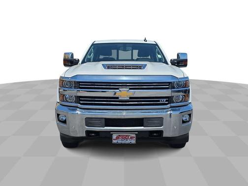 Summit White 2018 Chevrolet Silverado 2500 LTZ