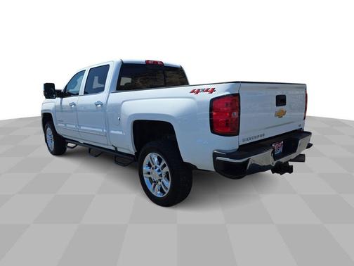 Summit White 2018 Chevrolet Silverado 2500 LTZ