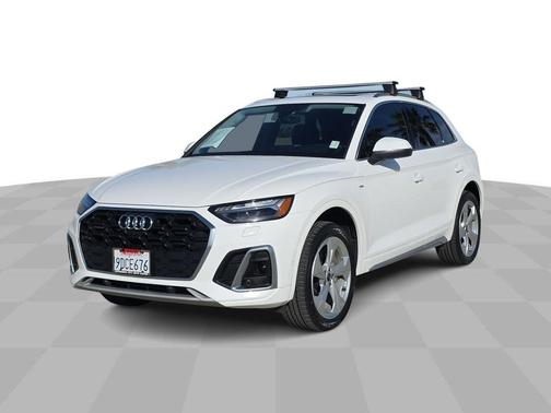 2023 Audi Q5 45 S line Prestige
