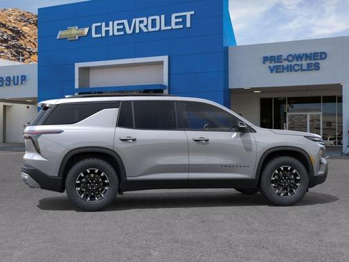 Sterling Gray Metallic 2026 Chevrolet Traverse Z71