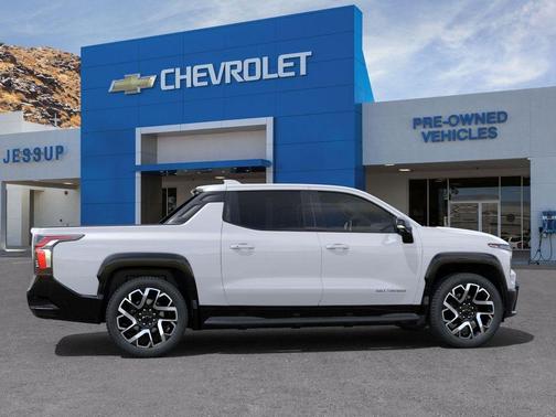 2025 Chevrolet Silverado EV RST
