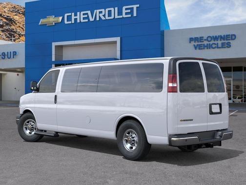 Summit White 2026 Chevrolet Express 3500 LT