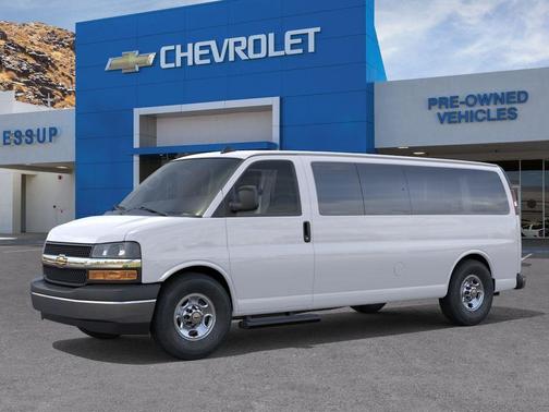 Summit White 2026 Chevrolet Express 3500 LT