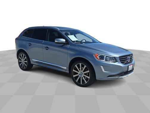 2017 Volvo XC60 T6 Inscription