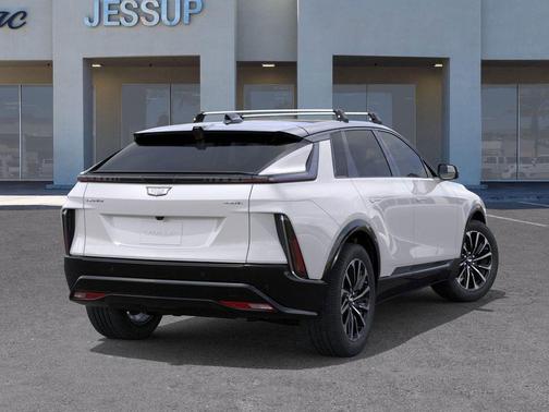 2025 Cadillac LYRIQ Sport