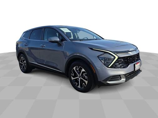 Everlasting Silver 2024 Kia Sportage EX