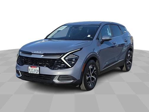 Everlasting Silver 2024 Kia Sportage EX