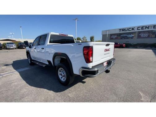2024 GMC Sierra 2500 Pro