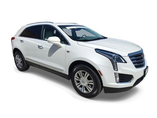 Photo 2 of 32 of 2019 Cadillac XT5 Luxury