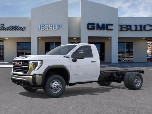 2025 GMC Sierra 3500 Pro