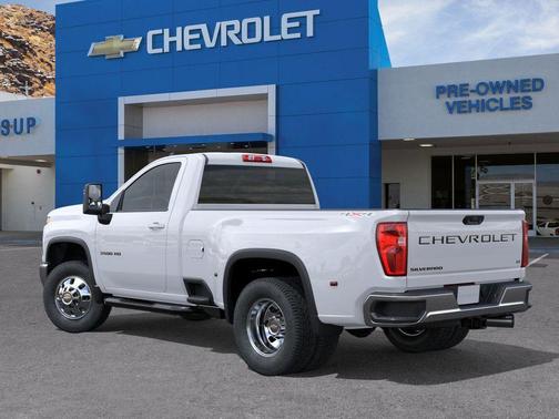 2026 Chevrolet Silverado 3500 LT