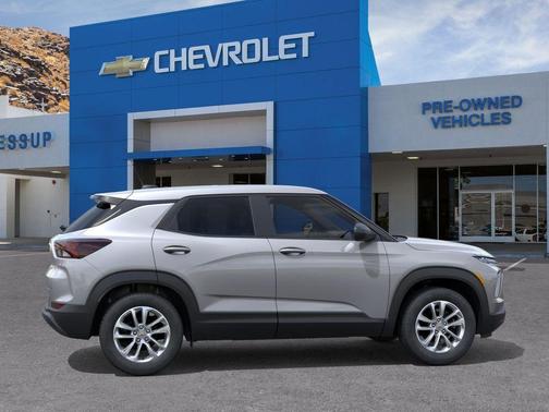 Sterling Gray Metallic 2026 Chevrolet Trailblazer LS